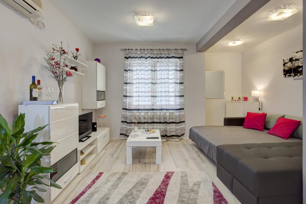 Apartment Biljana Белград Экстерьер фото