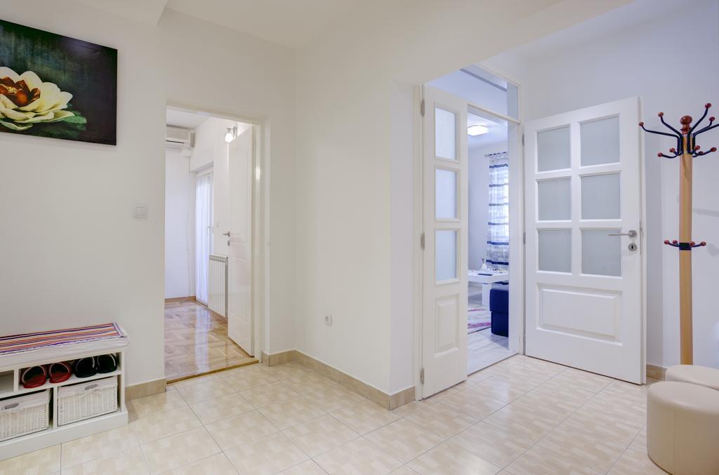 Apartment Biljana Белград Экстерьер фото